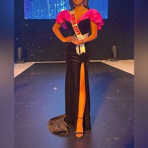 🩷REDUCED🩷Custom Jovanni pageant gown. Won best dress at Miss Ohio Teen USA